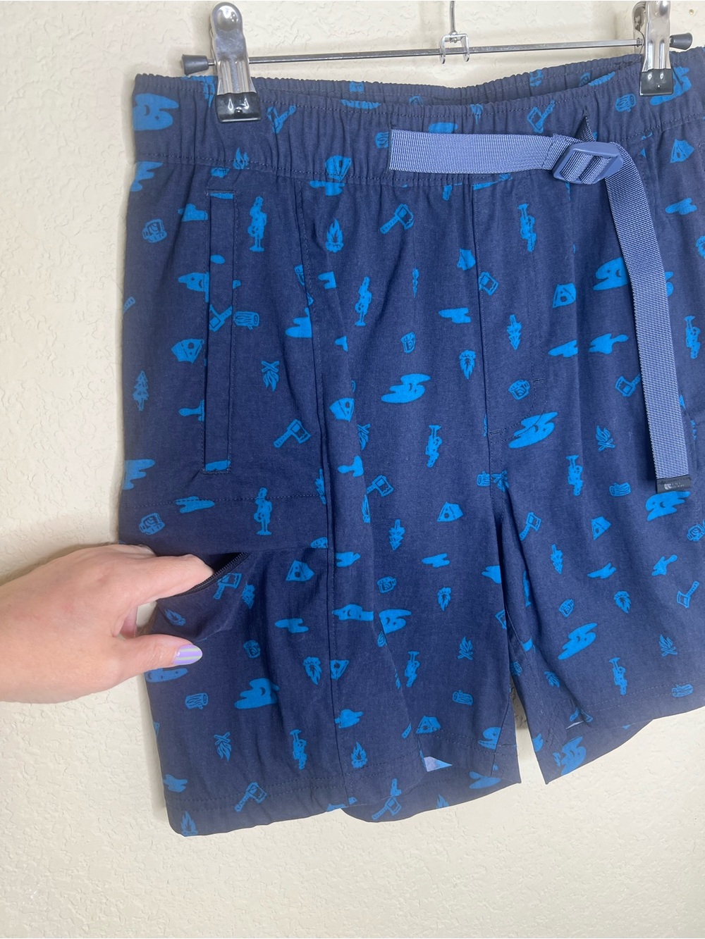 The North Face Class V Belted Shorts FlashDry Camp Print Blue NWT Size Small - Picture 8 of 13